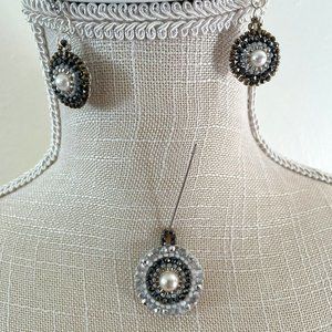 Beaded Miyuki Silver and Blue Pendant and Earrings